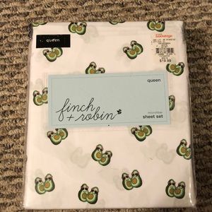 Macy’s Finch + Robin microfiber queen sheet set- Avocado